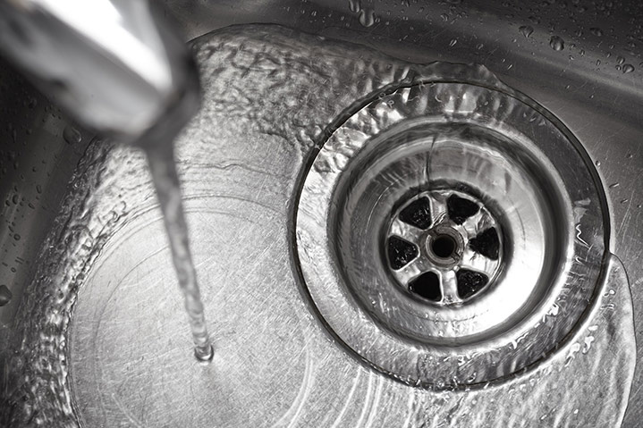 Our local Sunningdale plumbers can install and repair radiators for properties in Sunningdale and the local area. 